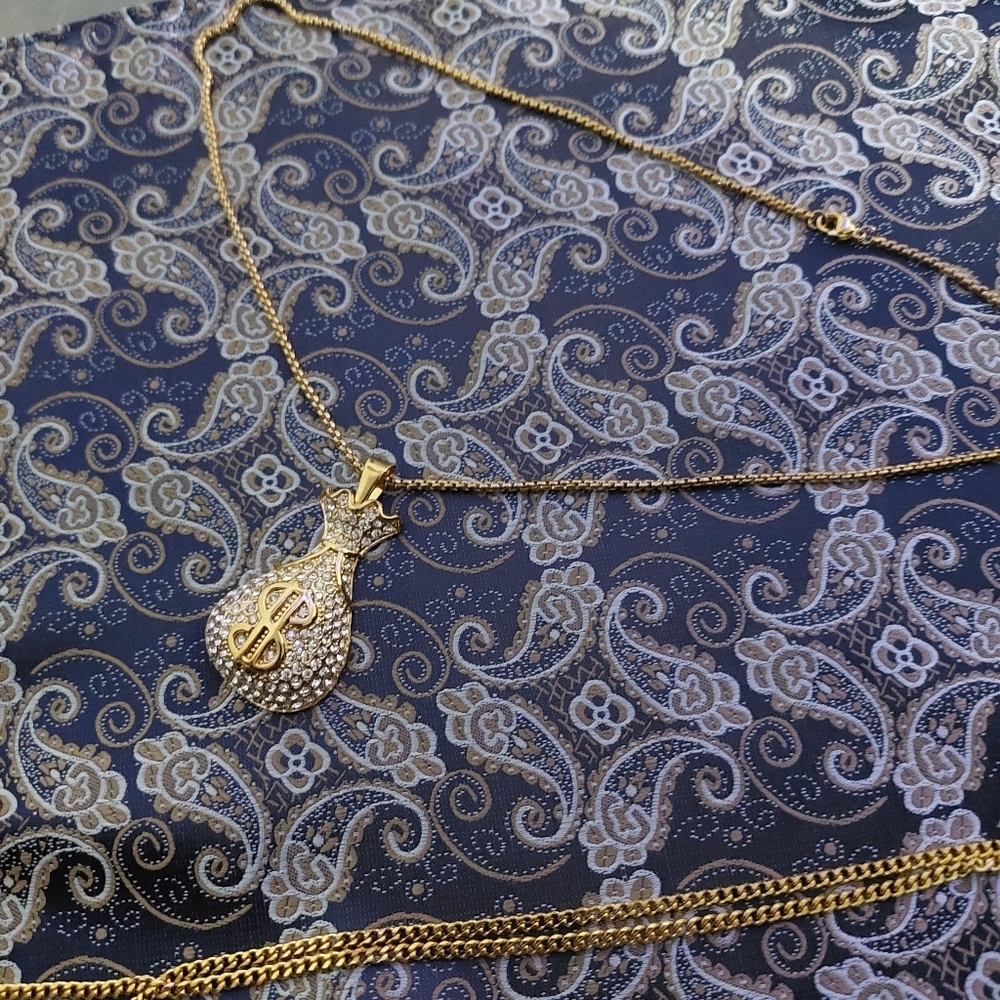 18K Gold Plated Money Bad Pendant Necklace With Crystals - Picture 8 of 15